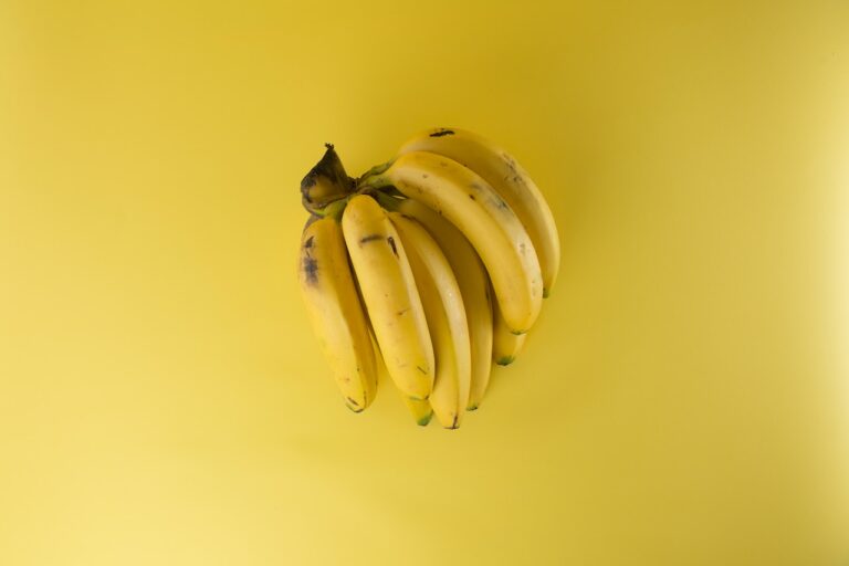 Are Bananas Acidic? Do They Help to Reduce Acid Reflux? Bodybuilding